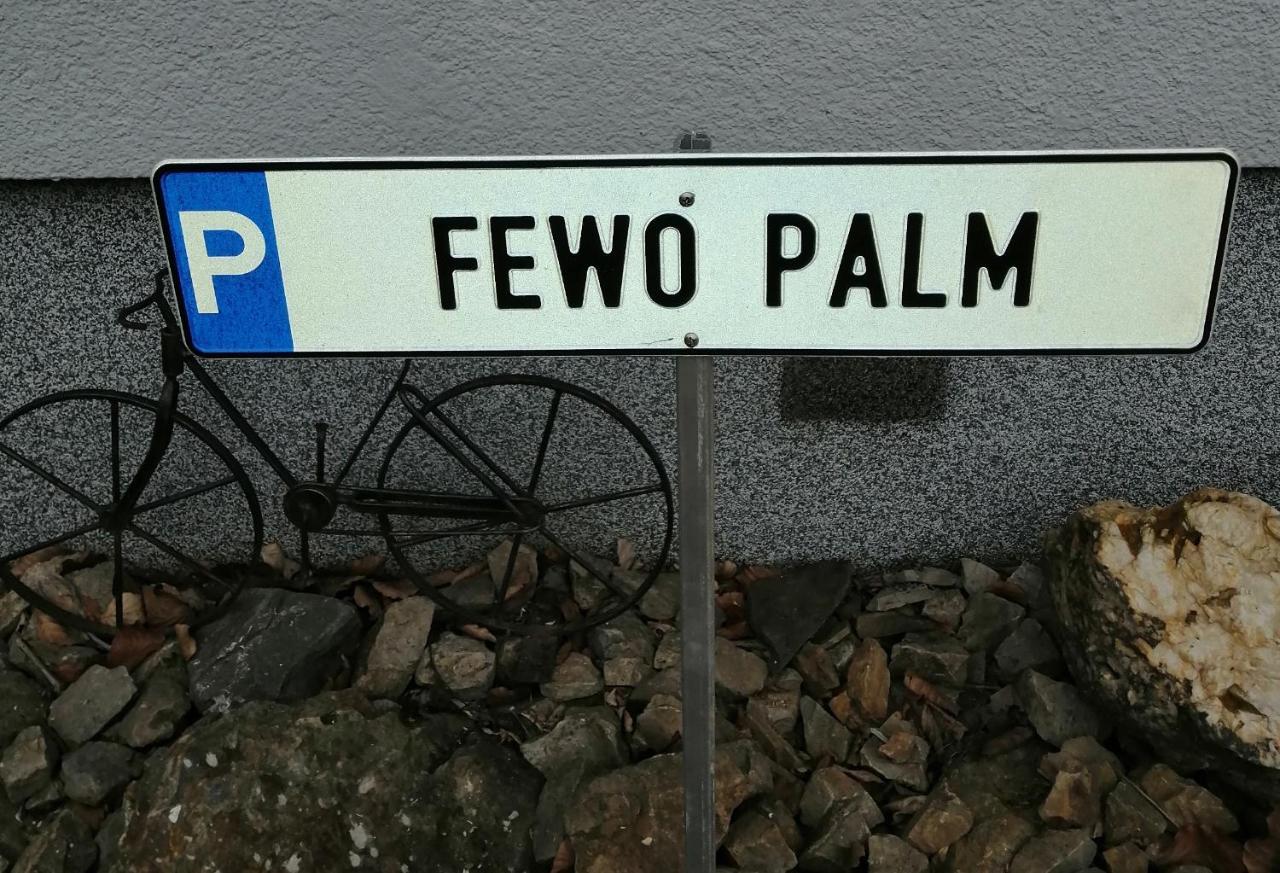 Palm Apartment *